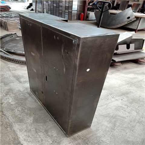 機殼設(shè)備件