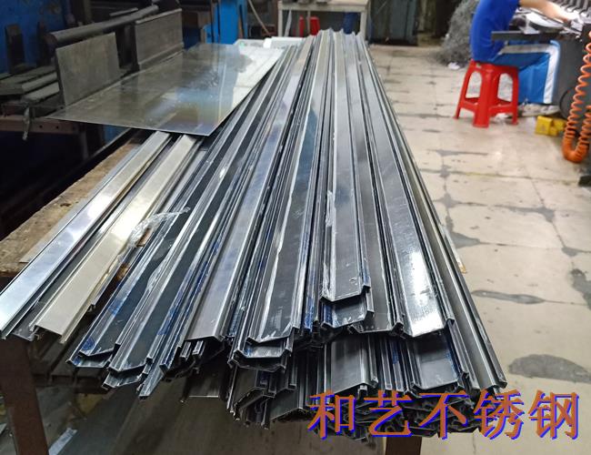 中山紫馬奔騰公寓門(mén)鈑金加工