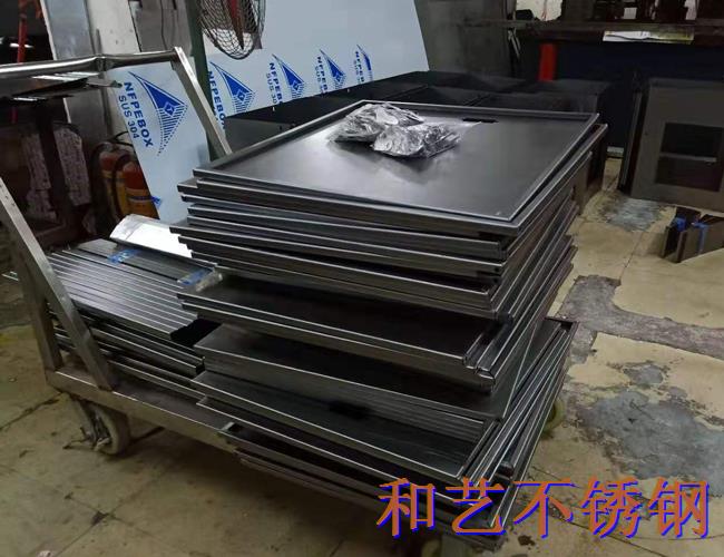 中山慶豐公司機(jī)箱蓋激光切割加工