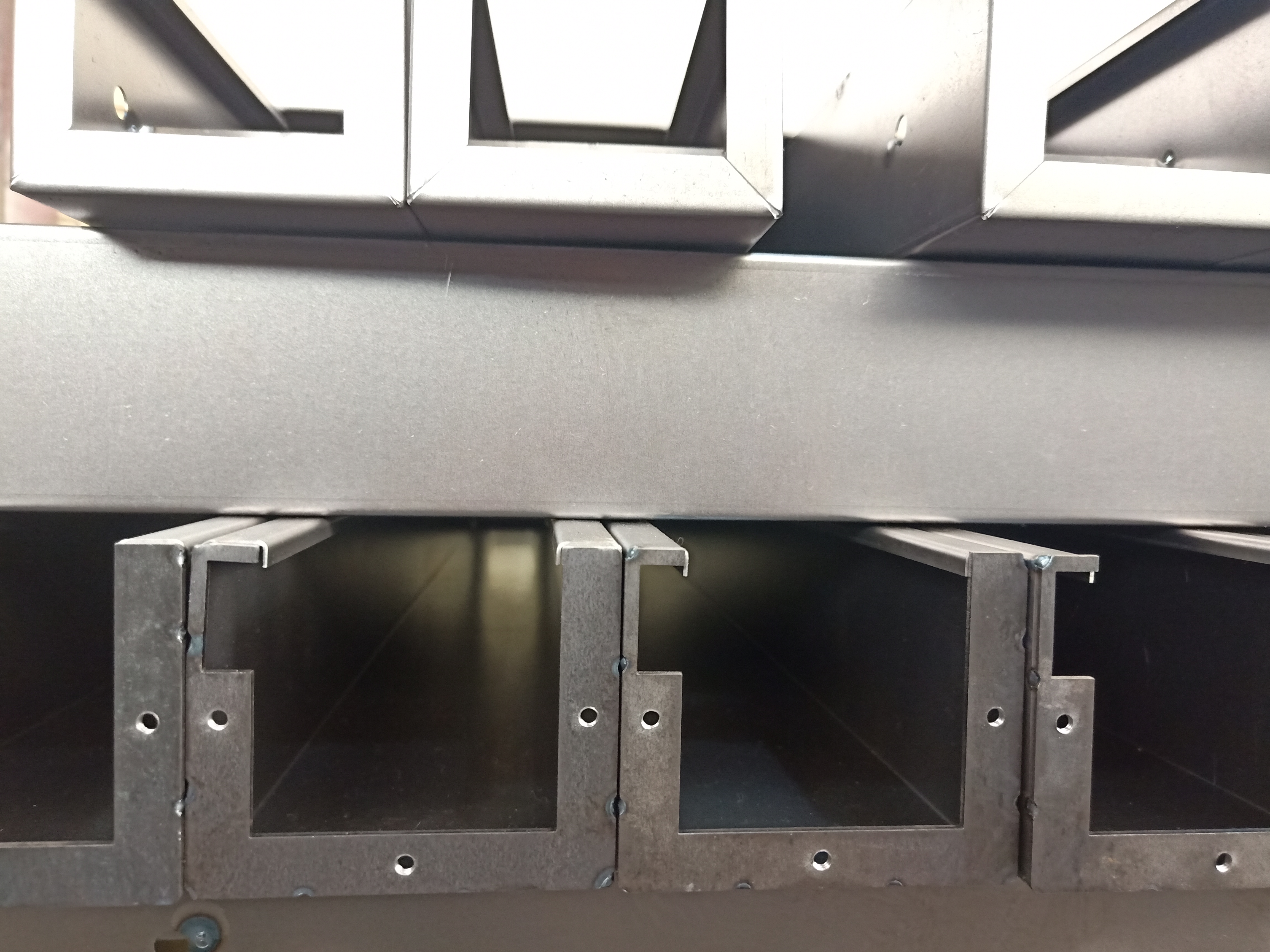 首度公司:不銹鋼消毒燈外殼加工 首度公司:不銹鋼消毒燈外殼加工