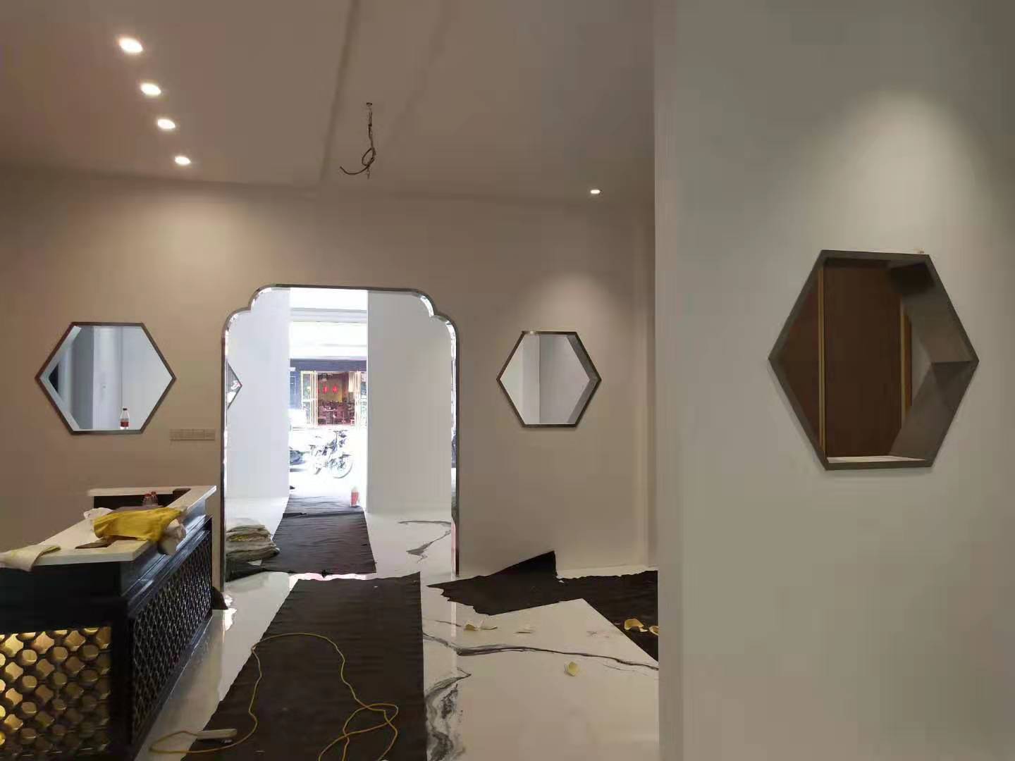 翰林才子:不銹鋼門(mén)框包邊 翰林才子:不銹鋼門(mén)框包邊